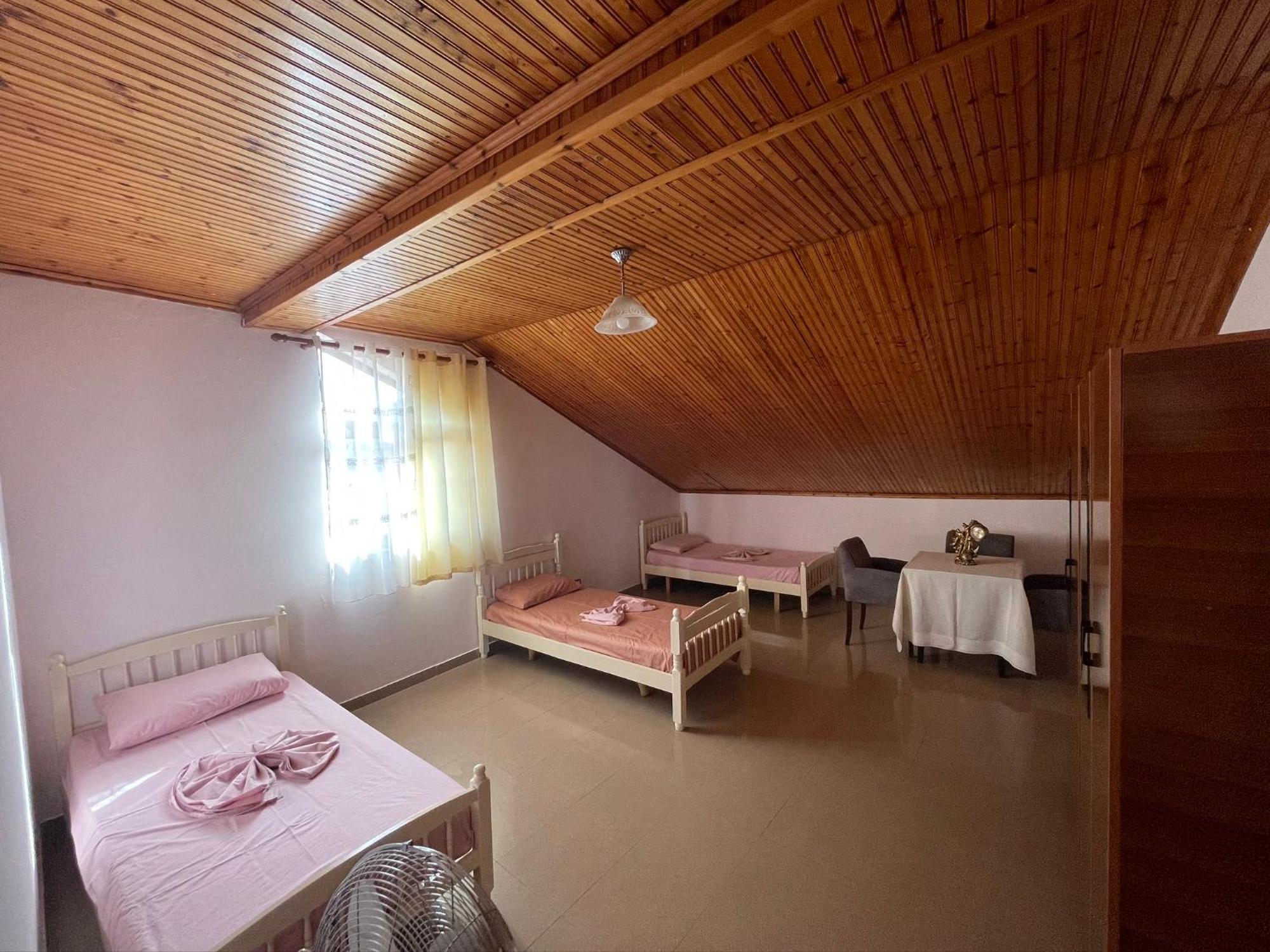 My Hostel - Privates And Dorms Shkodër 外观 照片